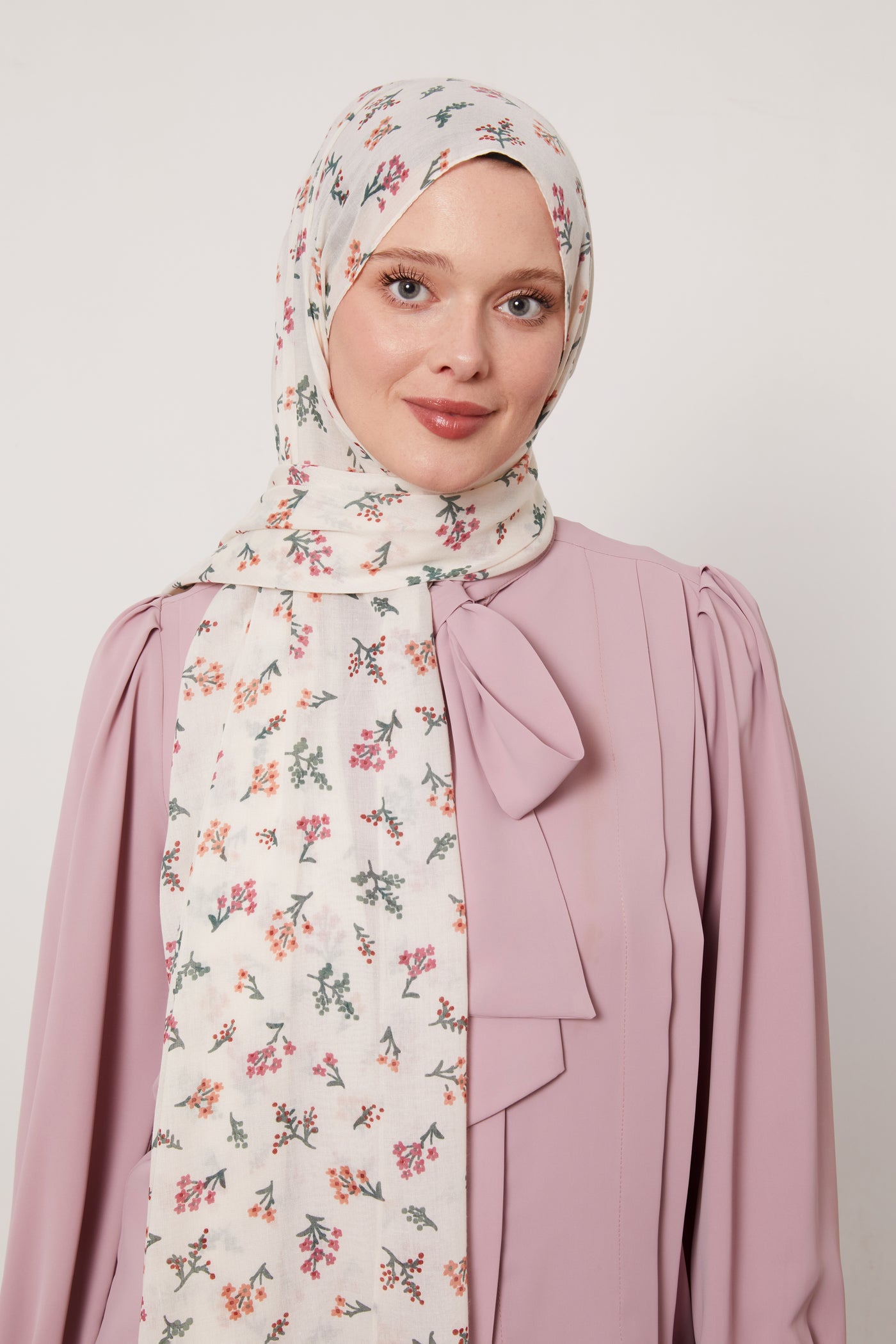 Scattered Floral Cotton Hijab Col 7