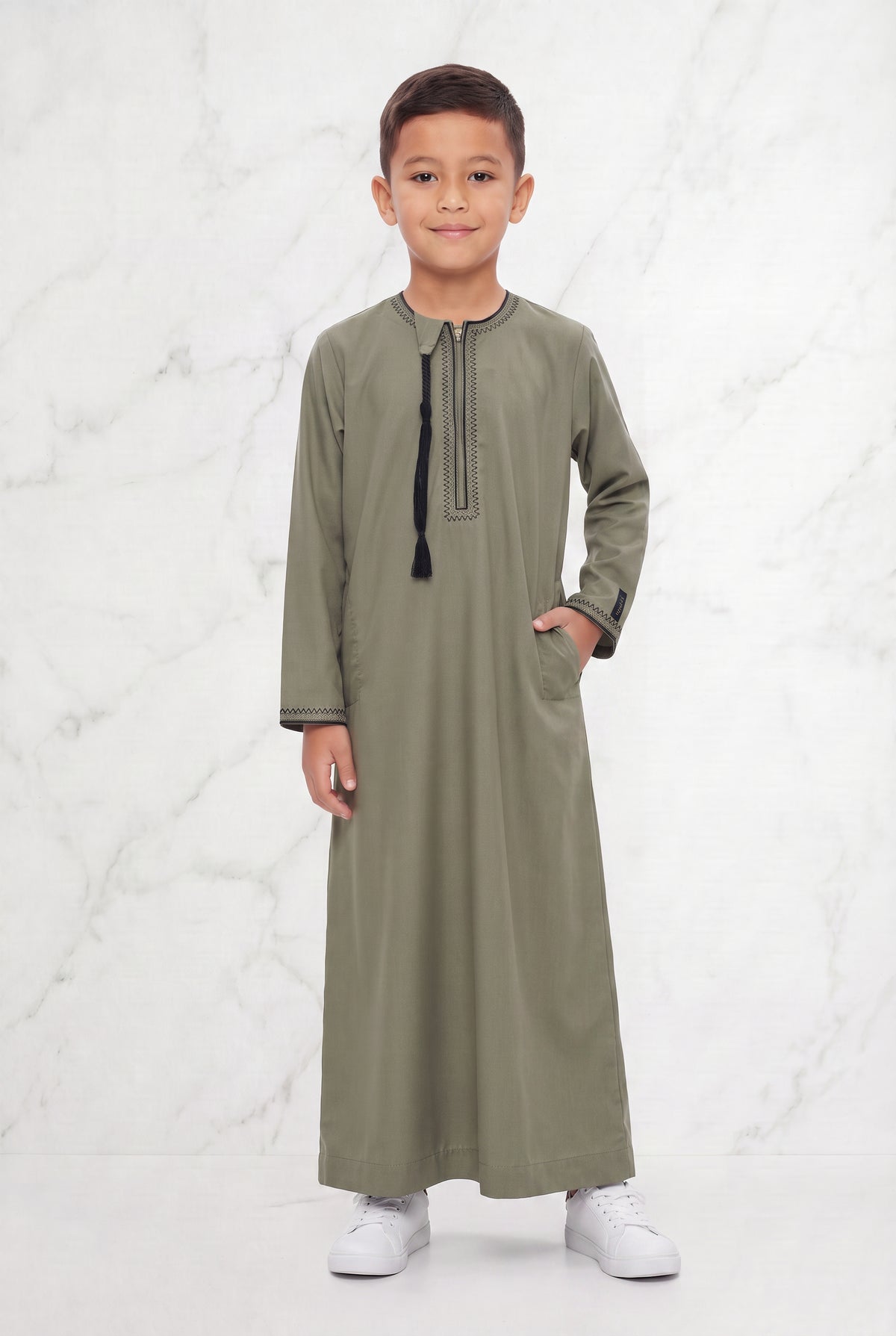 Boys Omani Tasselled Thobe Pebble 104 Col 5