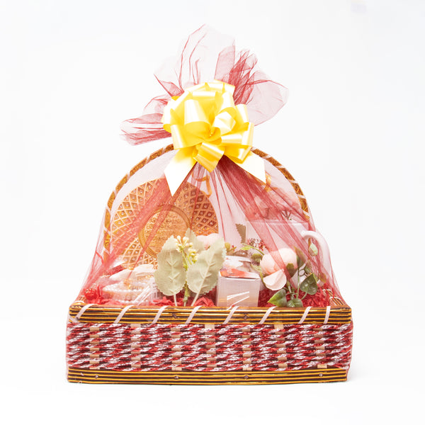 Womens Red Umrah Mubarak Gift Hamper