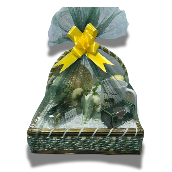 Zeenah Umrah Mubarak Emerald Gift Hamper