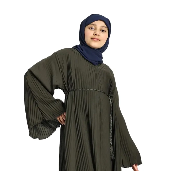 Shop khakhi Muslim girl’s plicate abaya